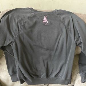 Women’s medium good energy sweatshirt